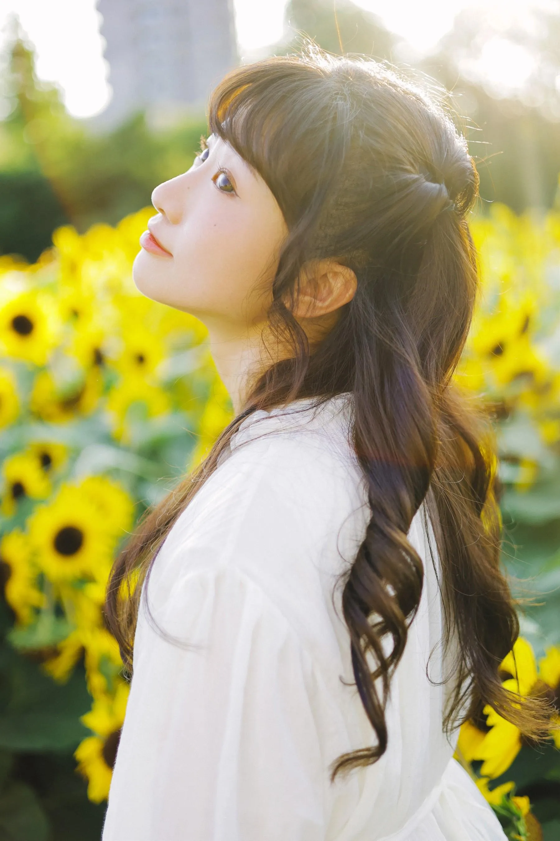 [YITUYU艺图语]2022.08.29 阳光下的花和你 蓝胖子- [25P]插图8